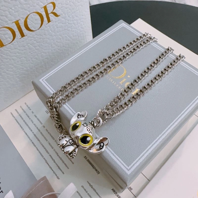 Sleek Christian Dior Necklaces 234716