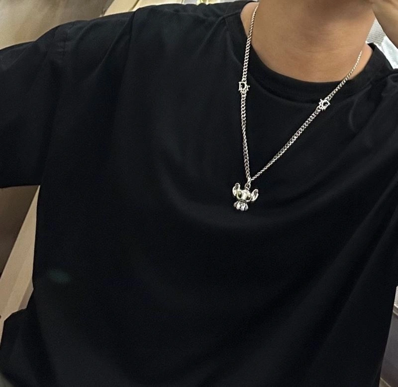Sleek Christian Dior Necklaces 234716