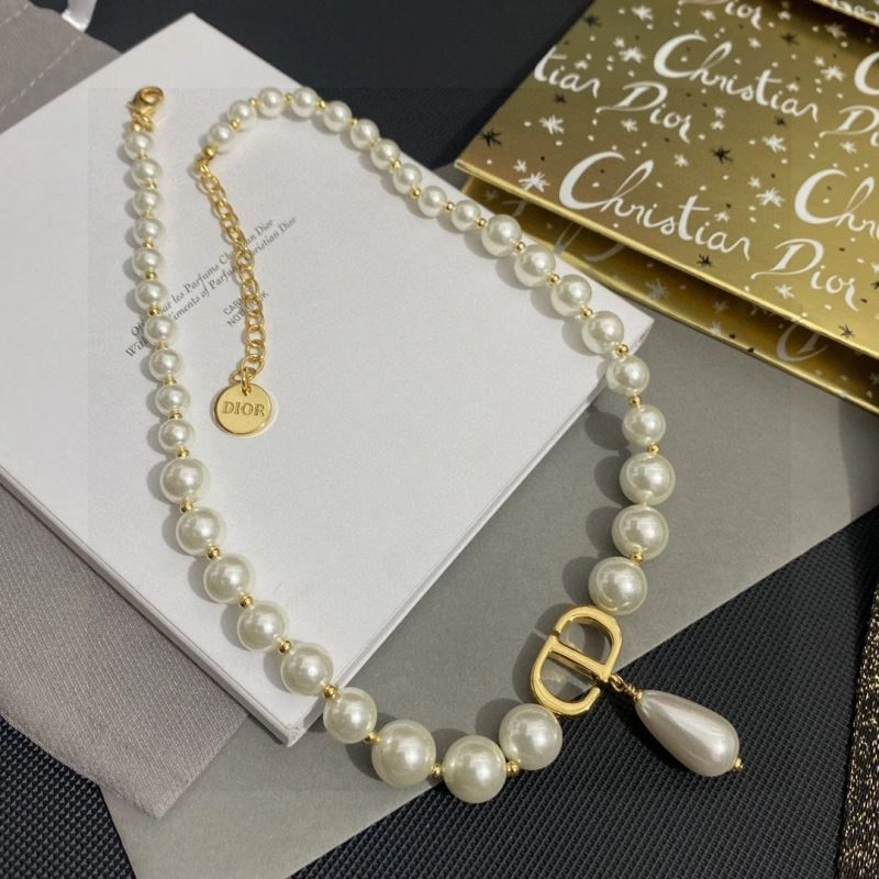 Christian Dior Necklaces Premium 234715
