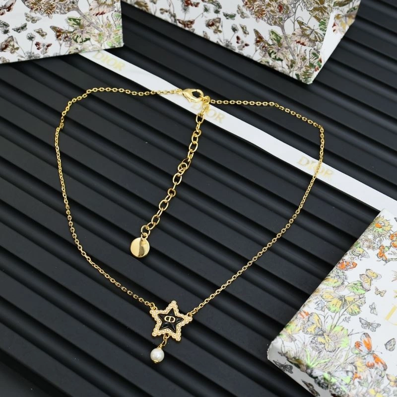 Classic Christian Dior Necklaces 234727