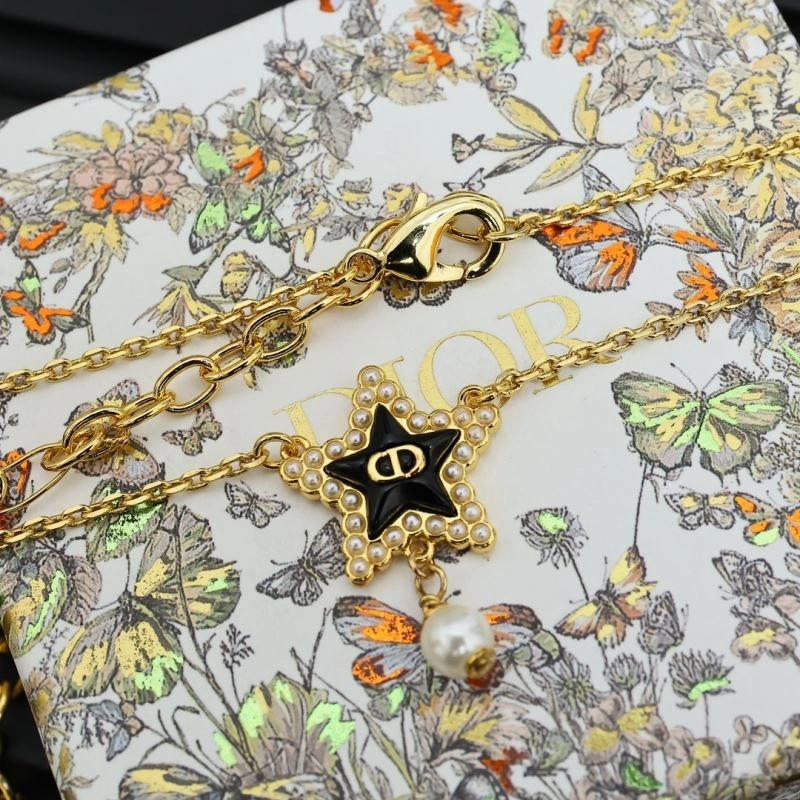 Classic Christian Dior Necklaces 234727
