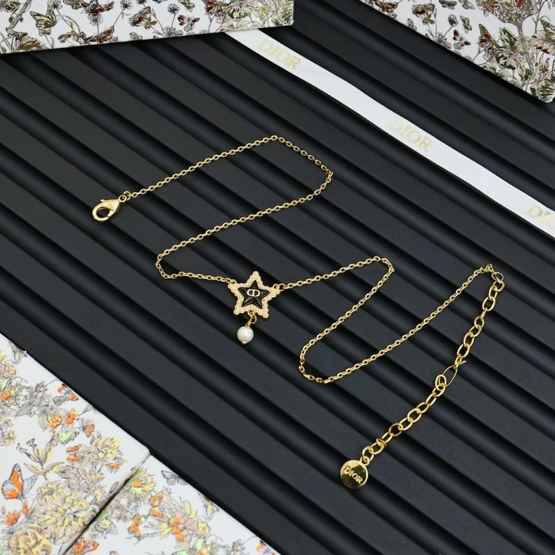 Classic Christian Dior Necklaces 234727
