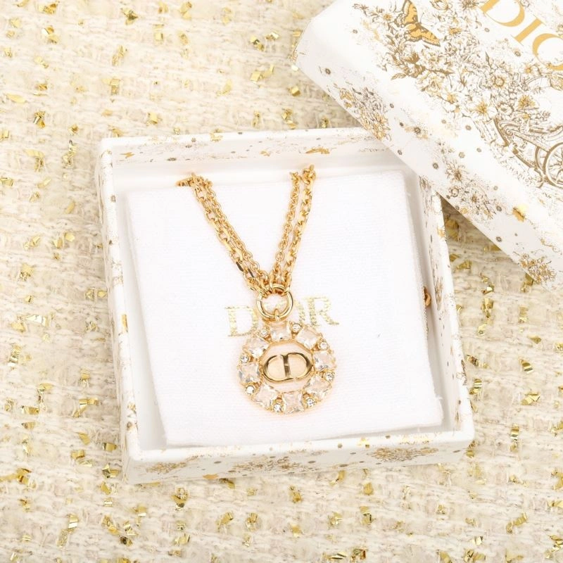 Christian Dior Necklaces Minimalist 234734
