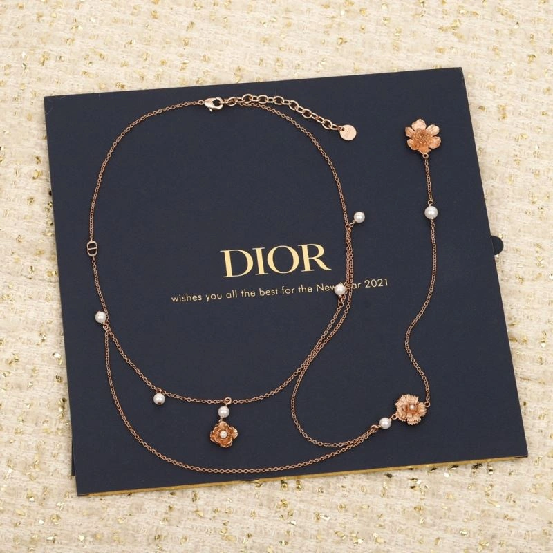 Packable Christian Dior Necklaces 234712