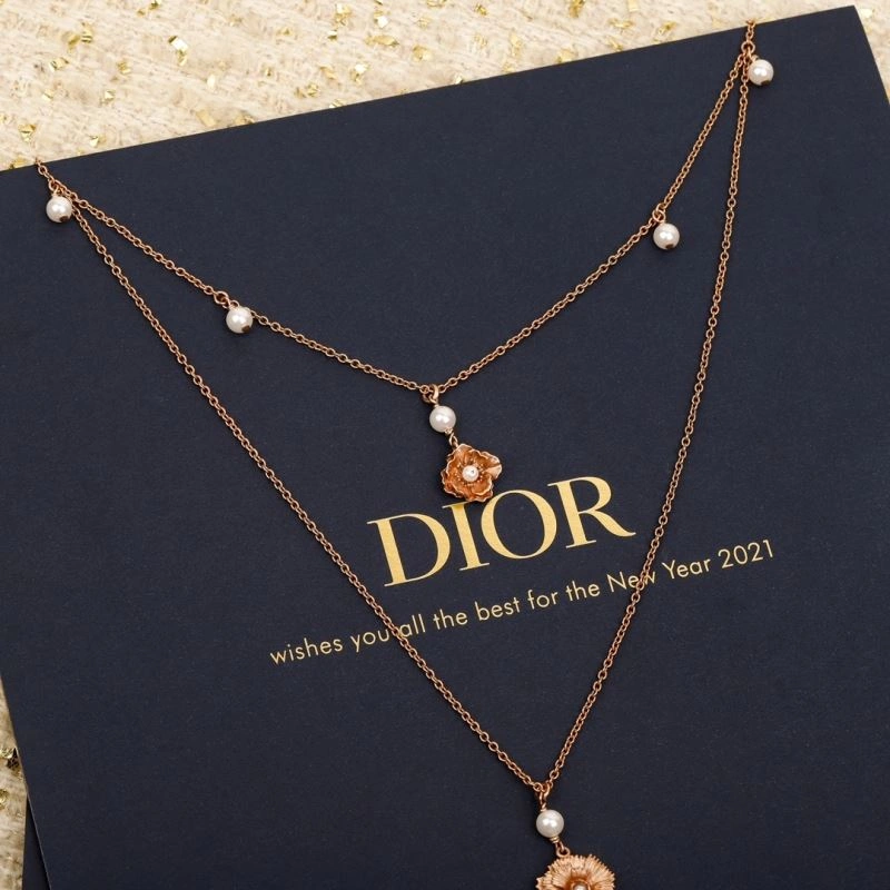 Packable Christian Dior Necklaces 234712