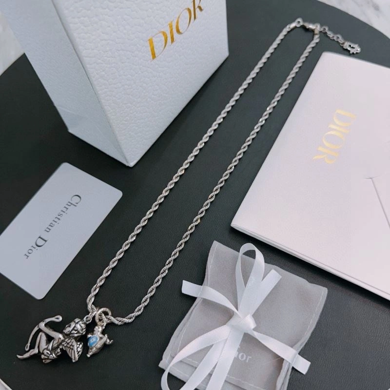Christian Dior Necklaces Reliable 234714