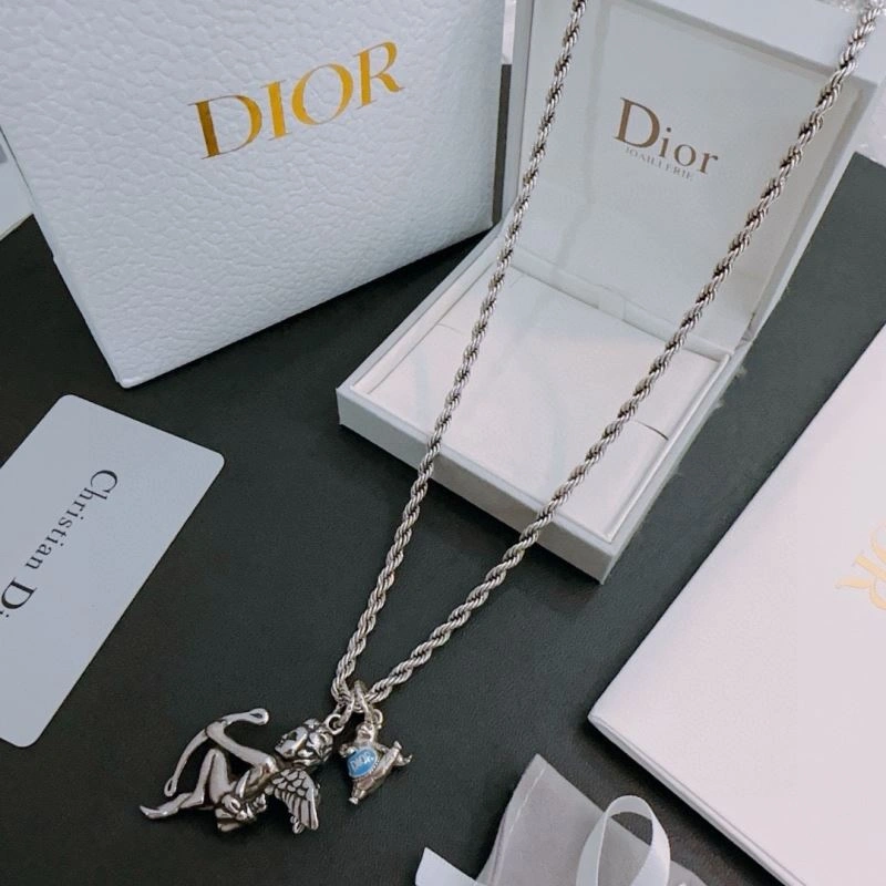 Christian Dior Necklaces Reliable 234714