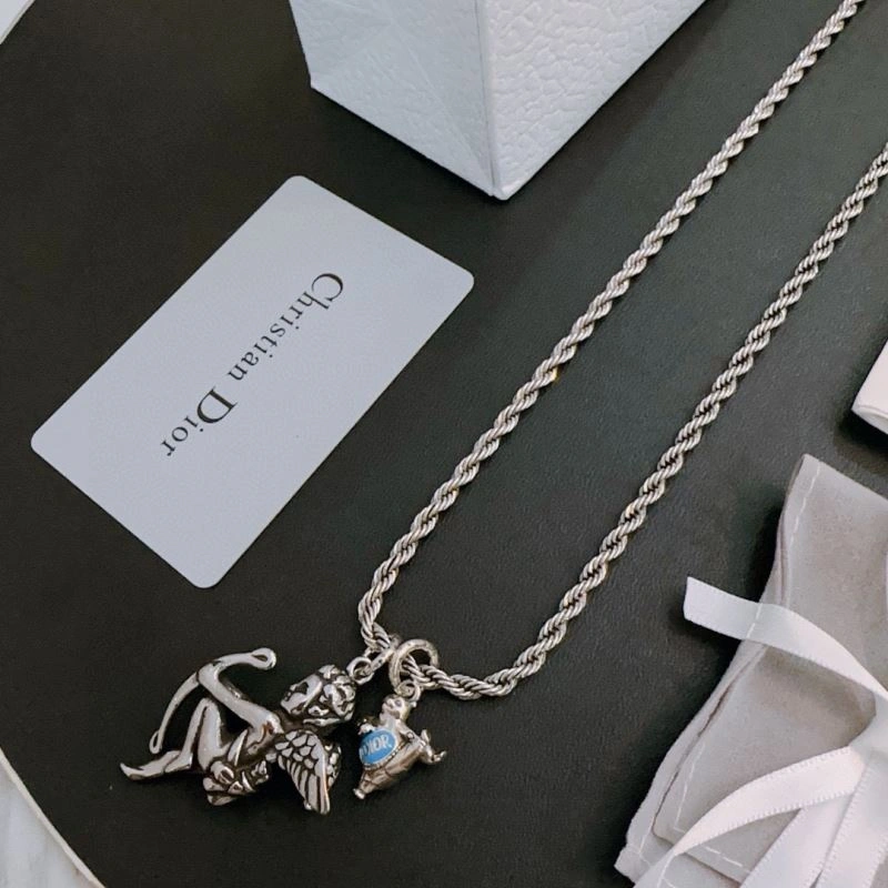 Christian Dior Necklaces Reliable 234714