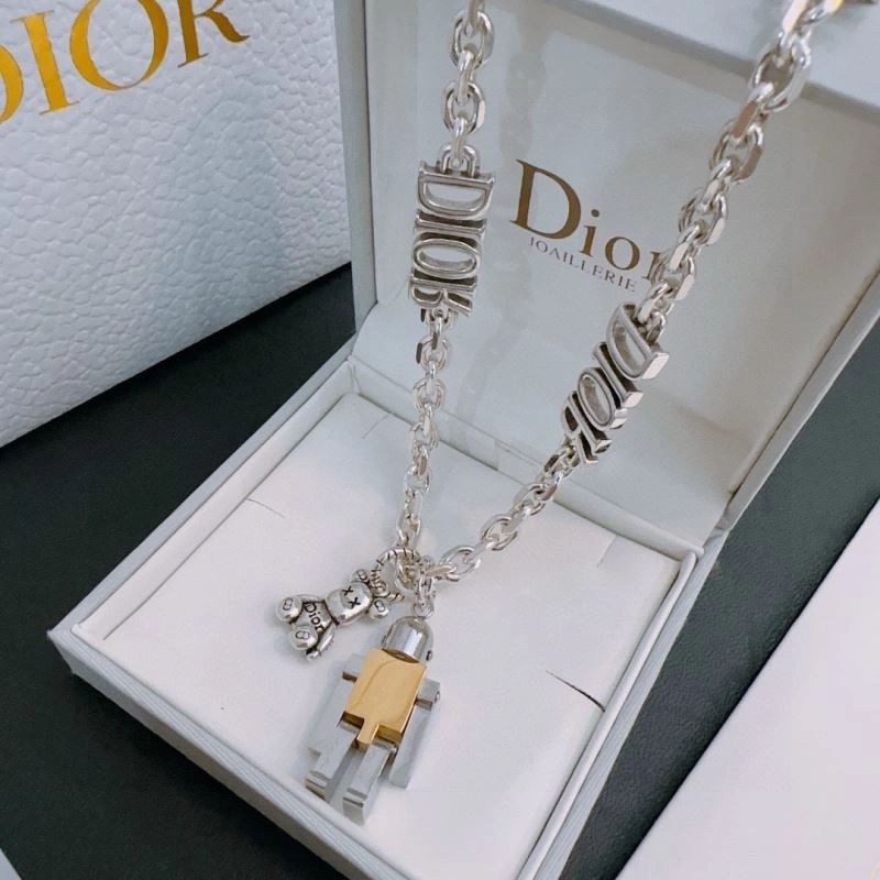 Chic Christian Dior Necklaces 234705