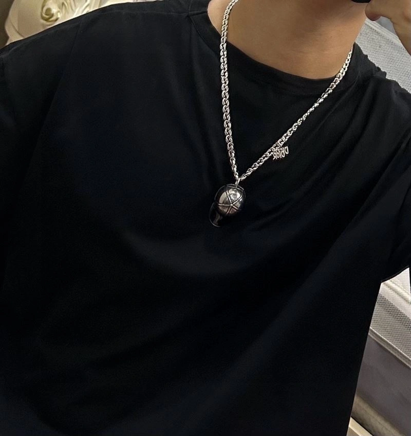 HighQuality Christian Dior Necklaces 234704
