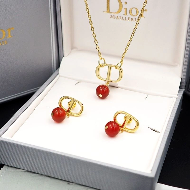 Lightweight Christian Dior Necklaces 234761