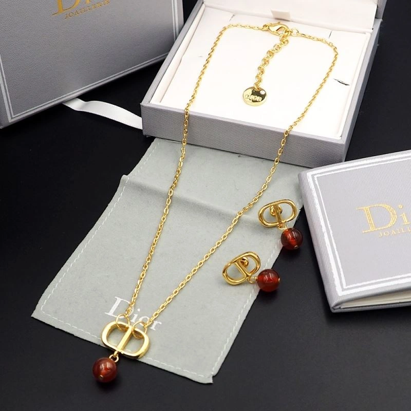 Lightweight Christian Dior Necklaces 234761