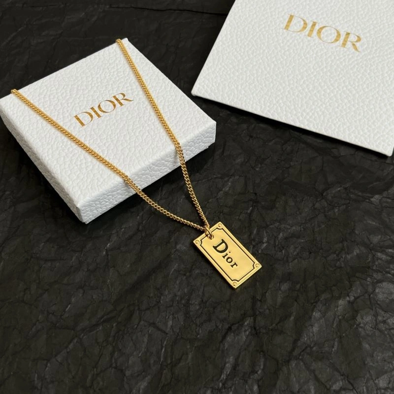 Durable Christian Dior Necklaces 234697