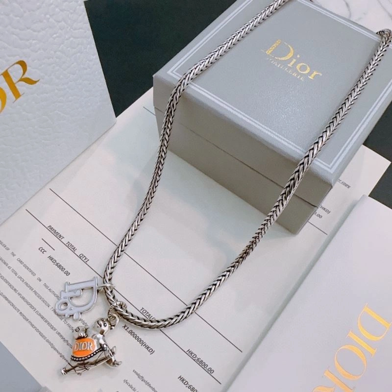 Packable Christian Dior Necklaces 234700