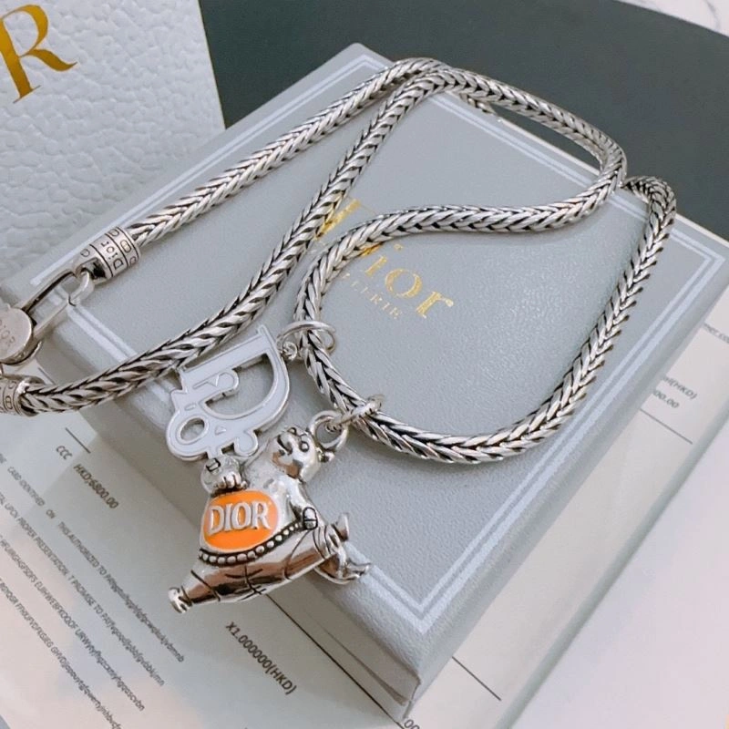 Packable Christian Dior Necklaces 234700