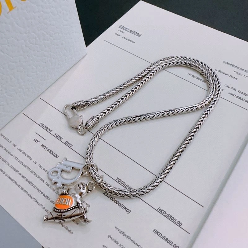 Packable Christian Dior Necklaces 234700