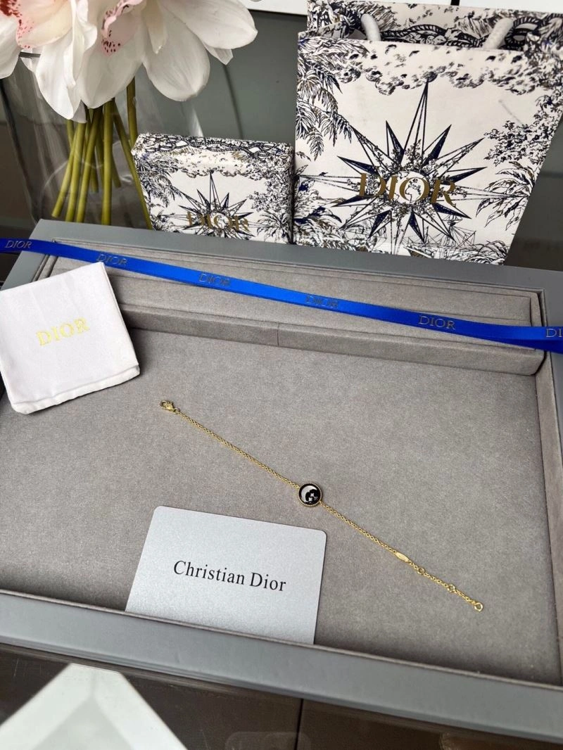 WellDesigned Christian Dior Necklaces 234679