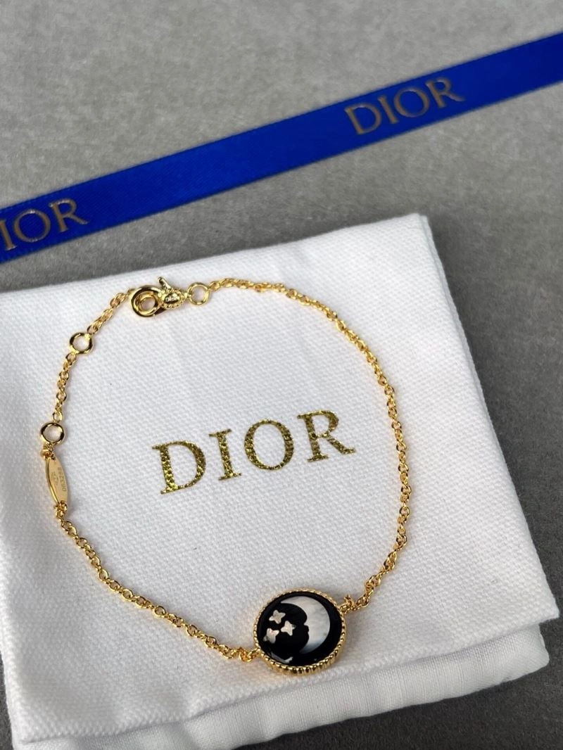 WellDesigned Christian Dior Necklaces 234679