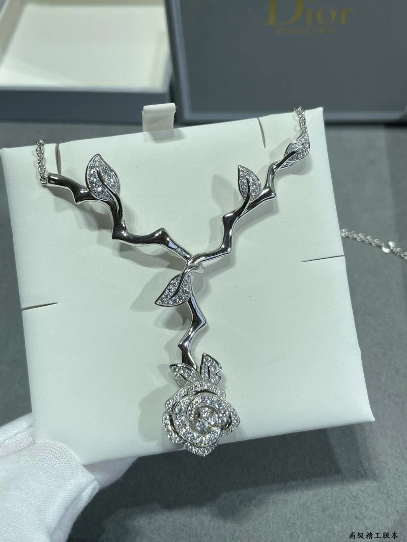 ModernLook Christian Dior Necklaces 234398