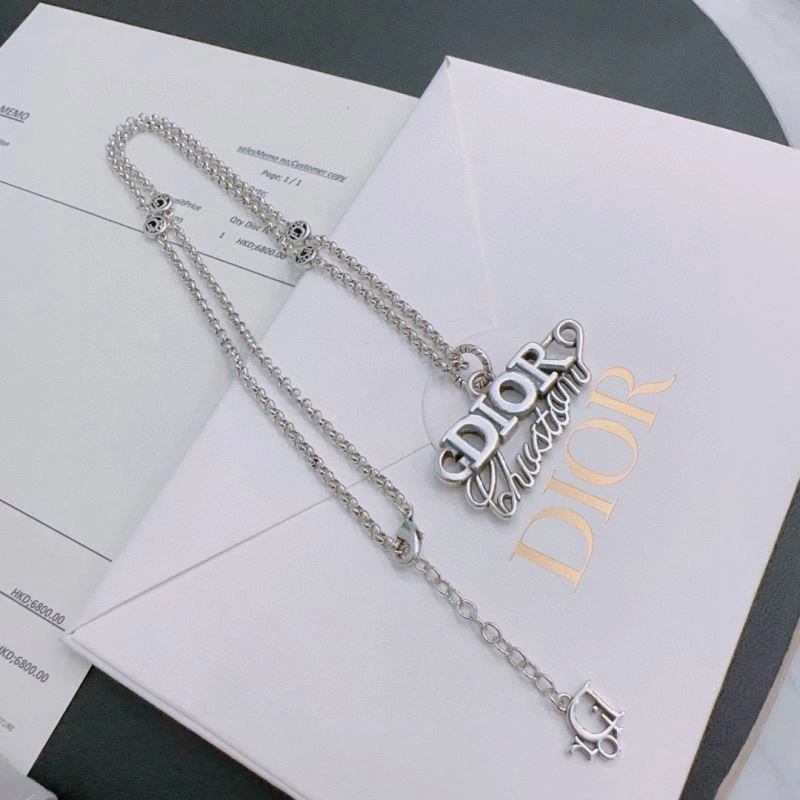 Christian Dior Necklaces SmoothTexture 234400