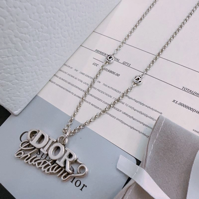 Christian Dior Necklaces SmoothTexture 234400