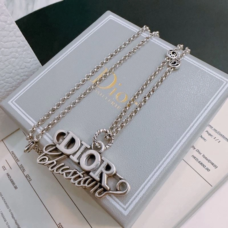 Christian Dior Necklaces SmoothTexture 234400