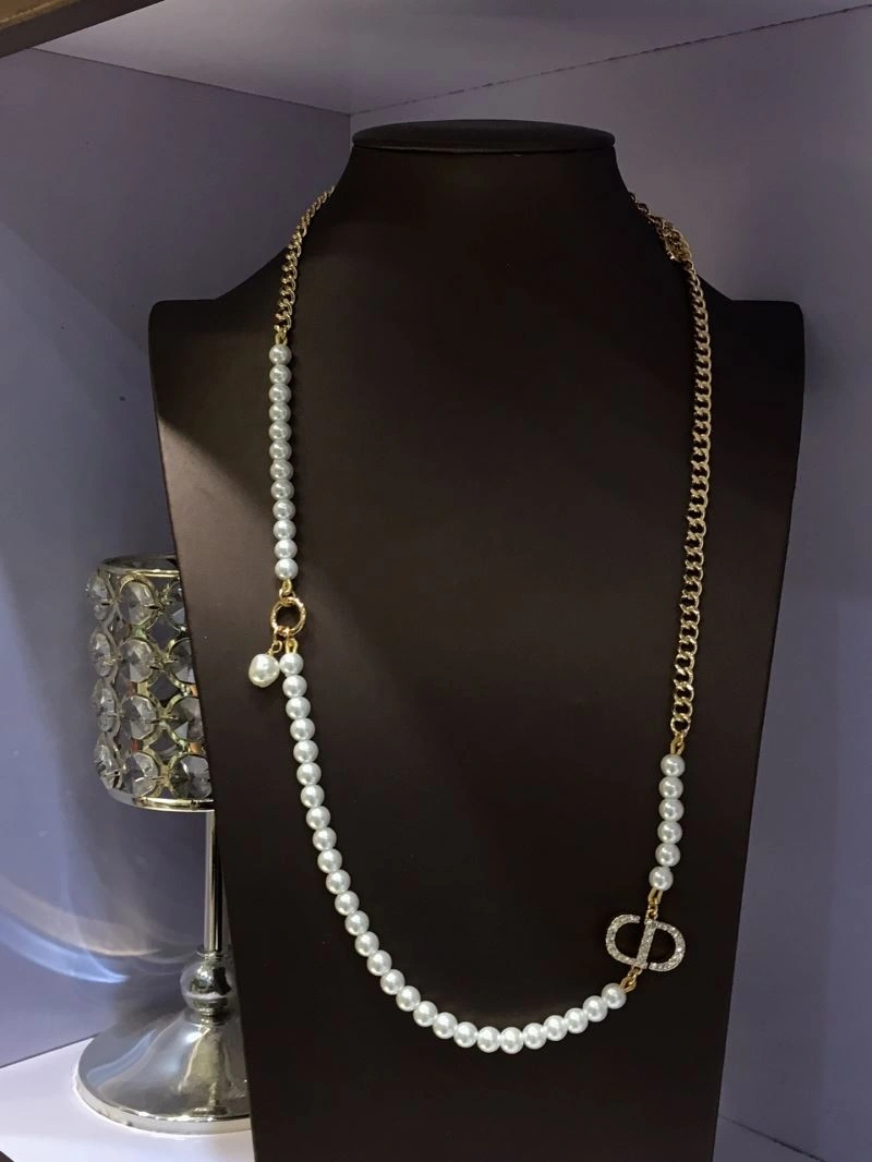 Functional Christian Dior Necklaces 234388