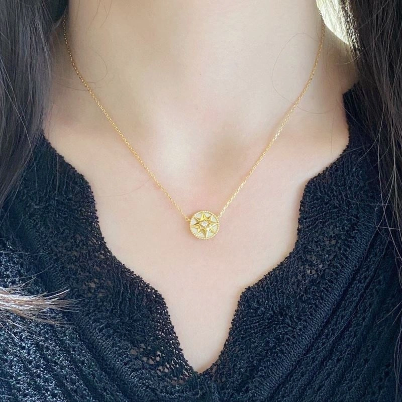 Seasonal Christian Dior Necklaces 234389