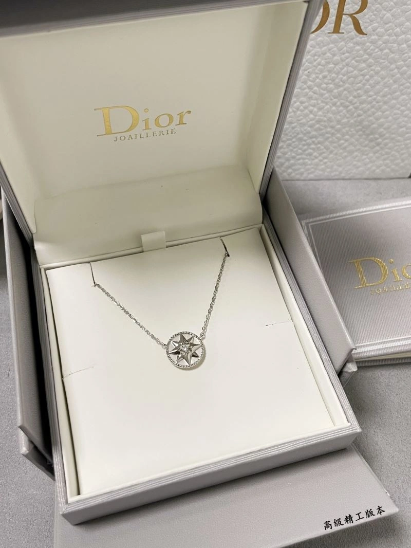 Seasonal Christian Dior Necklaces 234389