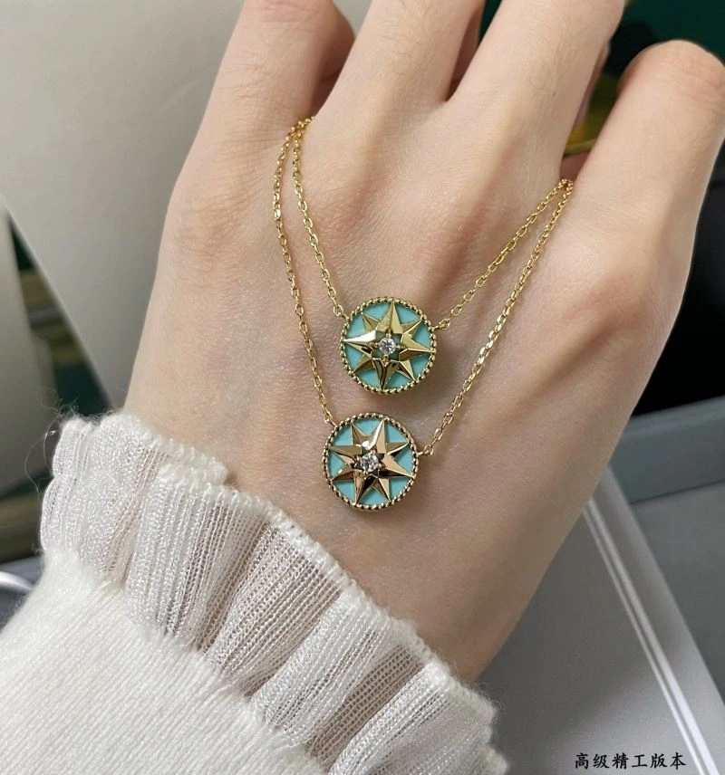 MultiPurpose Christian Dior Necklaces 234390