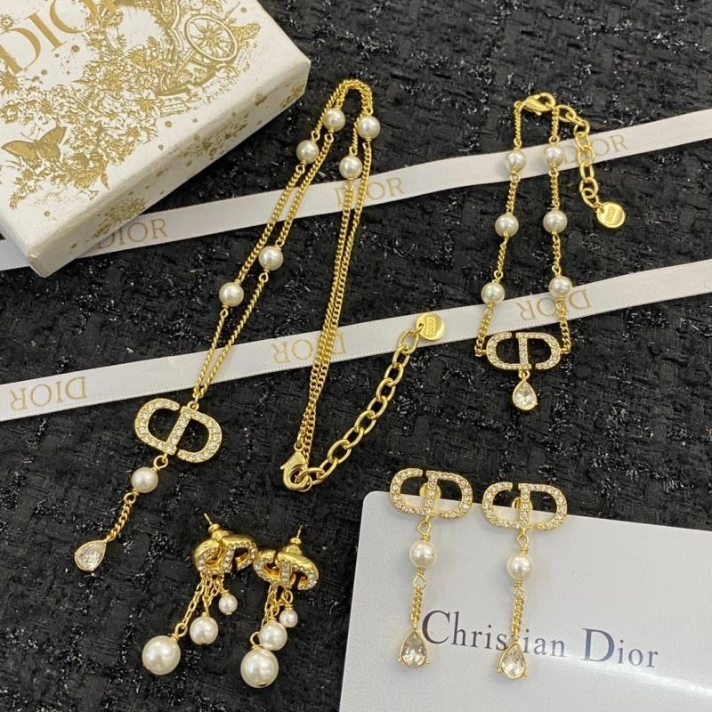 SmoothTexture Christian Dior Necklaces 234382