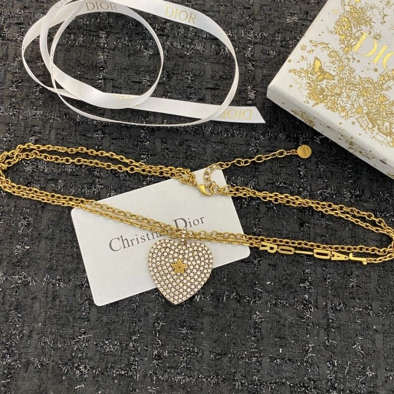 Comfortable Christian Dior Necklaces 234369