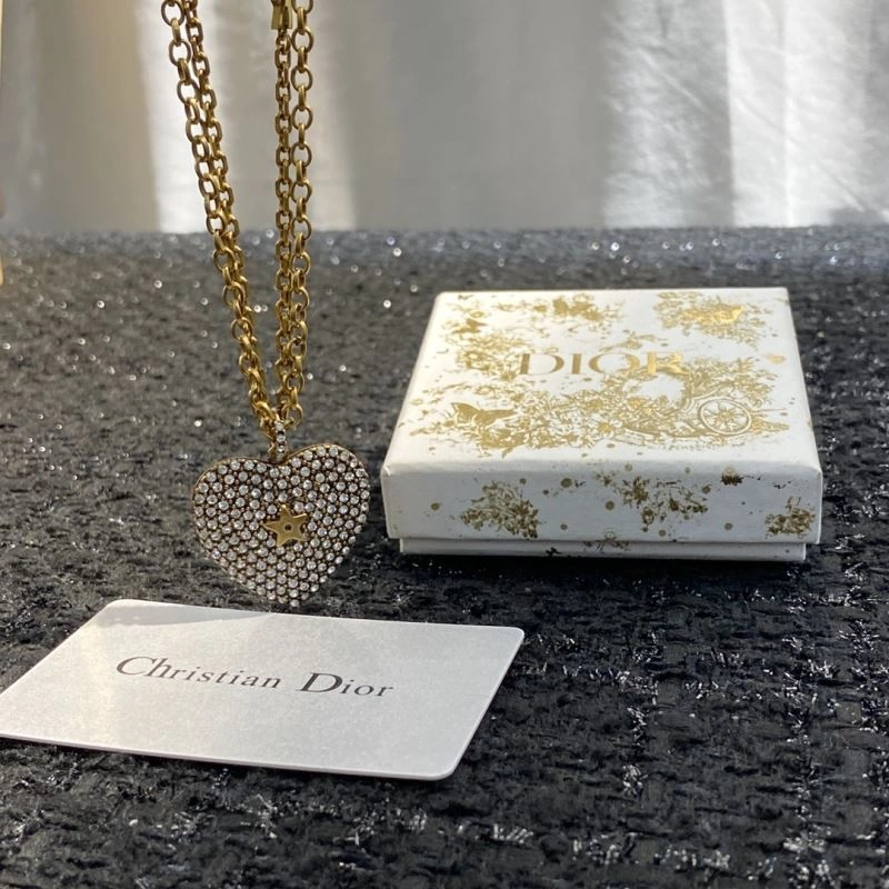 Comfortable Christian Dior Necklaces 234369
