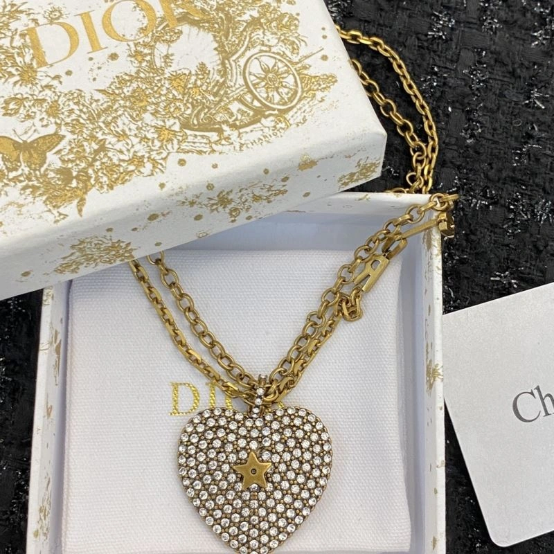 Comfortable Christian Dior Necklaces 234369