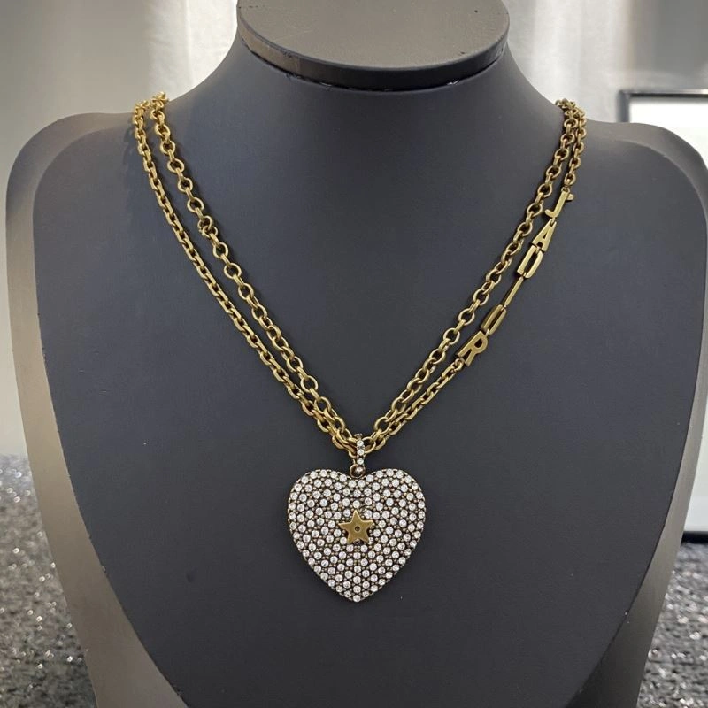 Comfortable Christian Dior Necklaces 234369