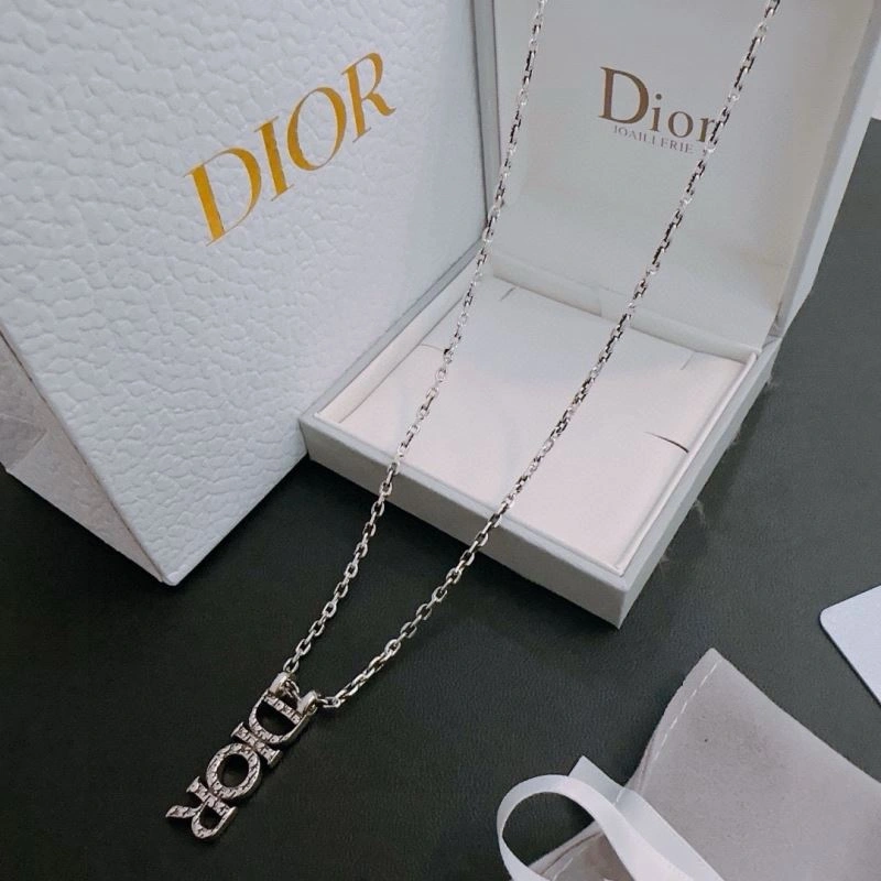 Attractive Christian Dior Necklaces 234359