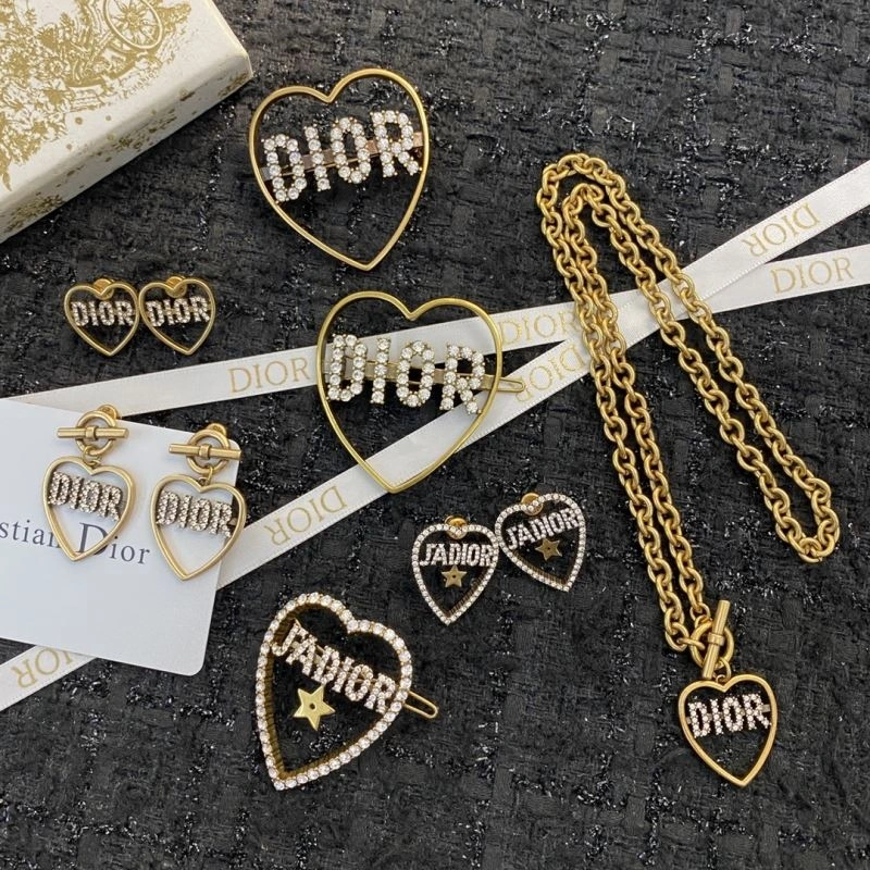Fashionable Christian Dior Necklaces 234368