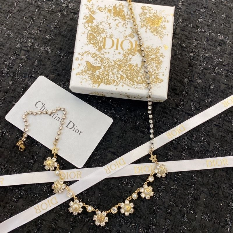 Christian Dior Necklaces Trendy 234356