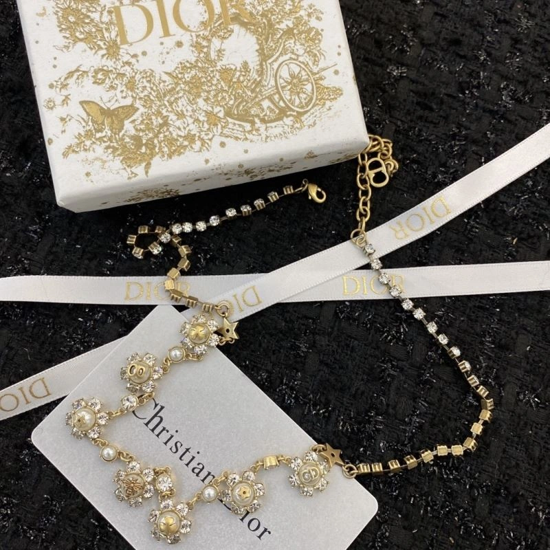 Christian Dior Necklaces Trendy 234356