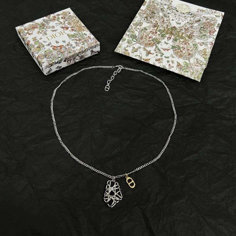 Cozy Christian Dior Necklaces 234344