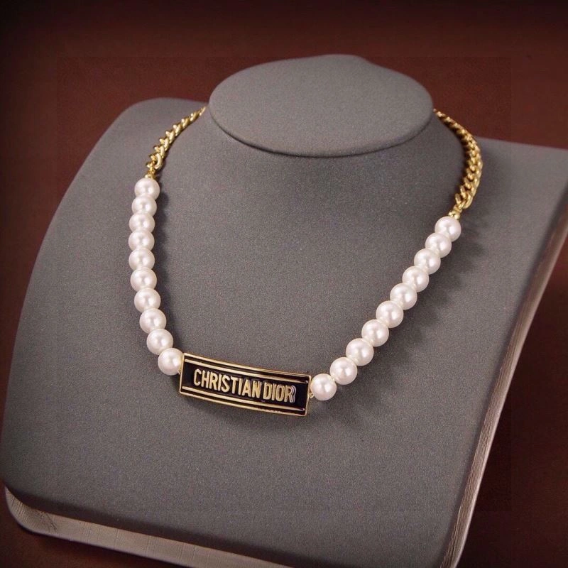 Christian Dior Necklaces Stylish 234349