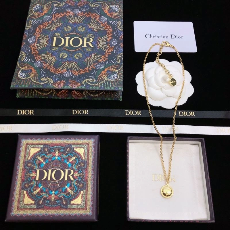 Christian Dior Necklaces Sporty 234353