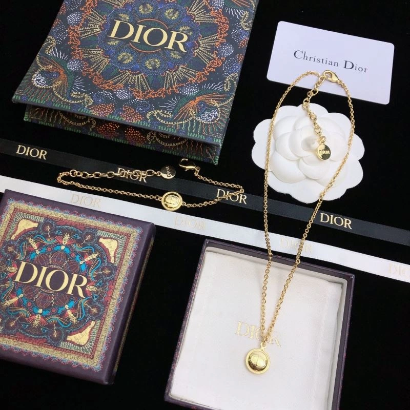 Christian Dior Necklaces Sporty 234353