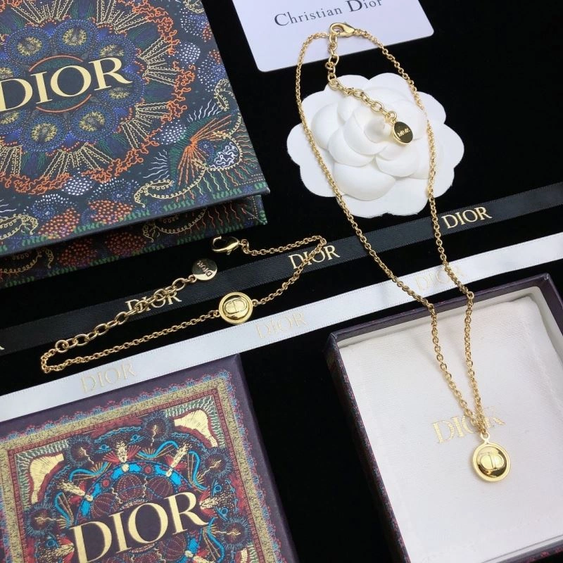 Christian Dior Necklaces Sporty 234353