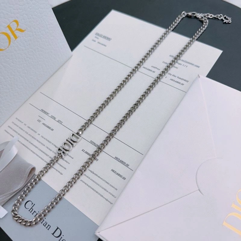 Reliable Christian Dior Necklaces 234395