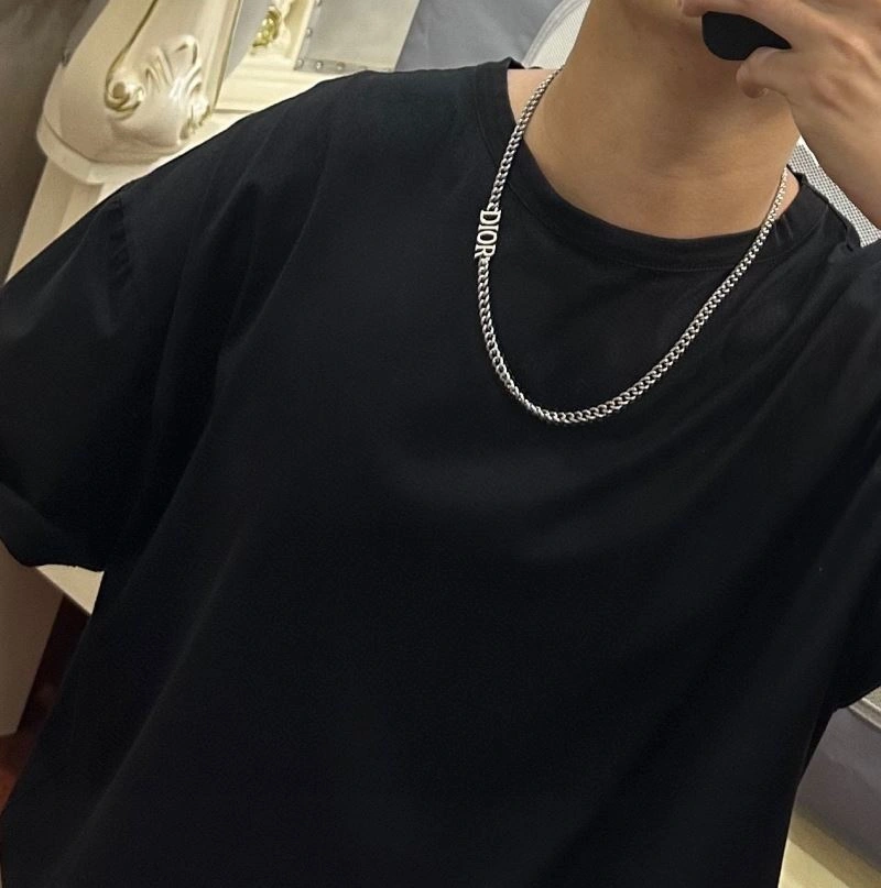 Reliable Christian Dior Necklaces 234395