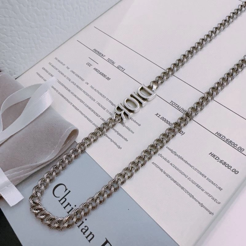 Reliable Christian Dior Necklaces 234395