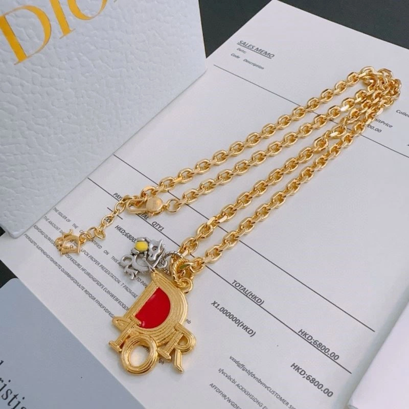 Functional Christian Dior Necklaces 234103