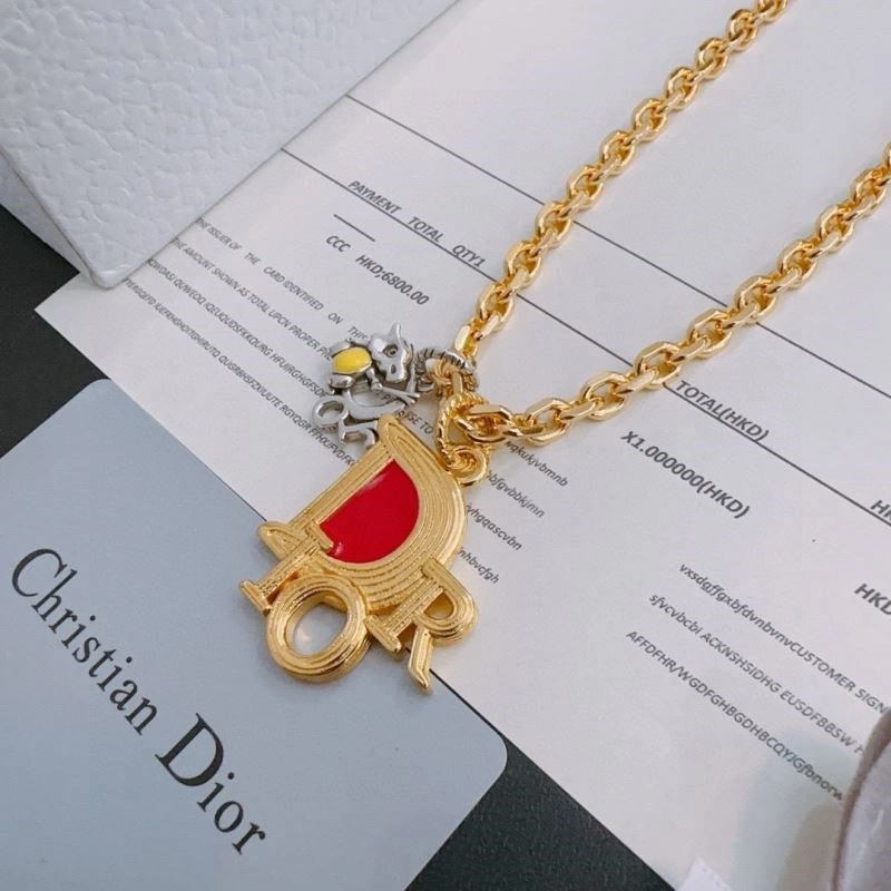 Functional Christian Dior Necklaces 234103