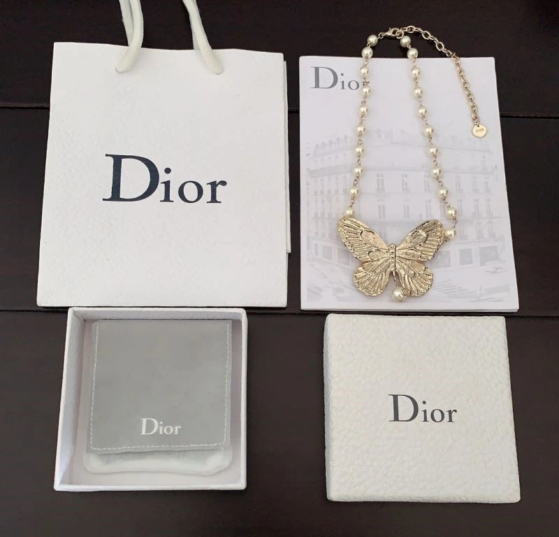 WrinkleFree Christian Dior Necklaces 234109